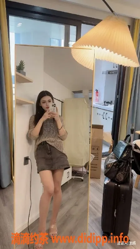 成都楼凤-武侯区御姐依依，代聊6P服务，课时费6/10