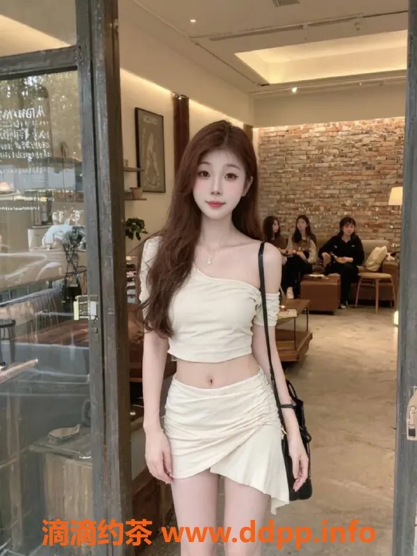 东莞楼凤-南城美美女大学生，服务优质，价格公道