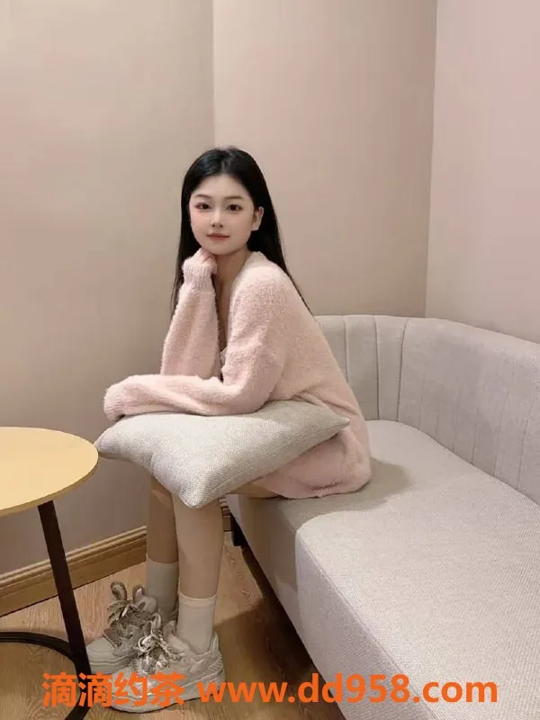 深圳楼凤-龙华琪琪，05嫩妹，1000P，服务多样