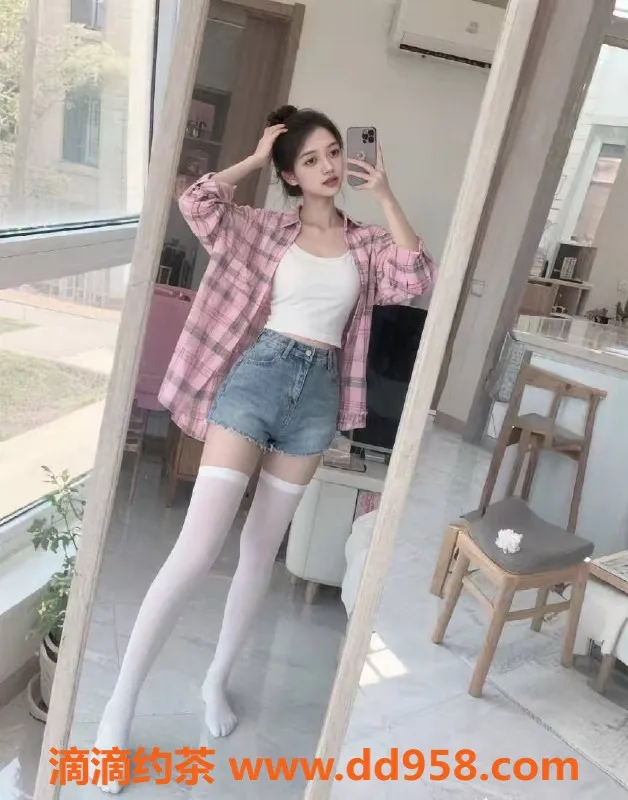 成都楼凤-锦江区嫩妹芊芊，天然B-胸，爱爱反馈极佳