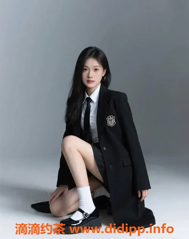 深圳楼凤-福田允儿，性感嫩妹，私密服务只需1000P