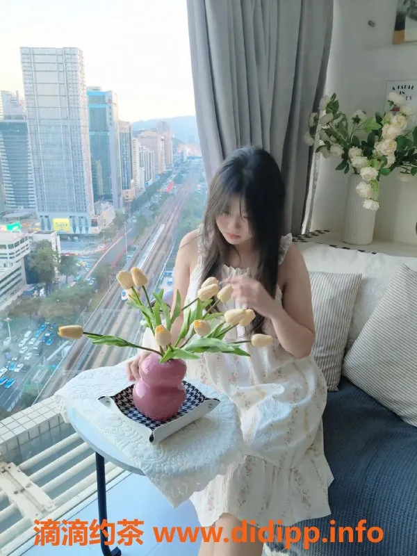 深圳楼凤-罗湖卿卿，亲密服务只需900元起