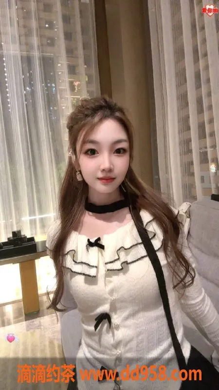 深圳楼凤-龙华诺诺，1200元私人服务，嫩妹超赞！