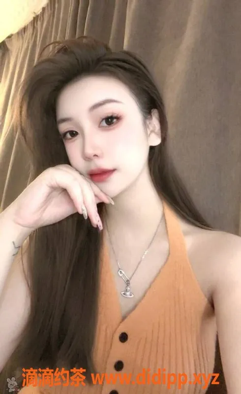 广州上门服务-越秀嫩妹伊伊，800元私密服务体验