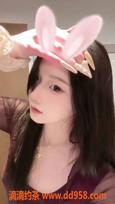 广州楼凤-广州番禺小艺，700元私密服务体验