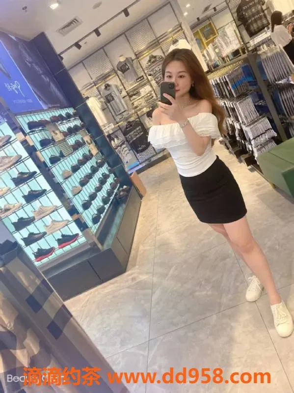 广州楼凤-越秀思思，600元御姐专享，舌吻&69服务