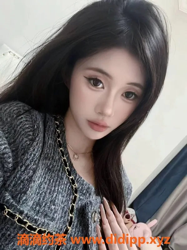 广州楼凤-天河依蕾，视频验证美丽学妹，1000元/1次