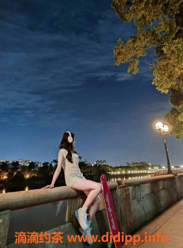 广州楼凤-广州天河小乔，900元享受精彩服务