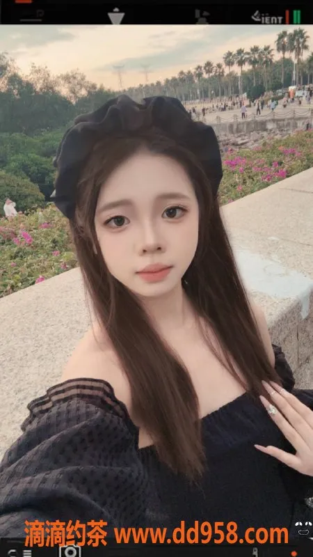 深圳楼凤-龙华花花，700元享鸳鸯浴等服务