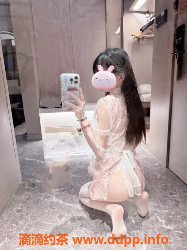 无锡楼凤-新吴区高颜值萝莉穹，144cm 40kg 口活出众