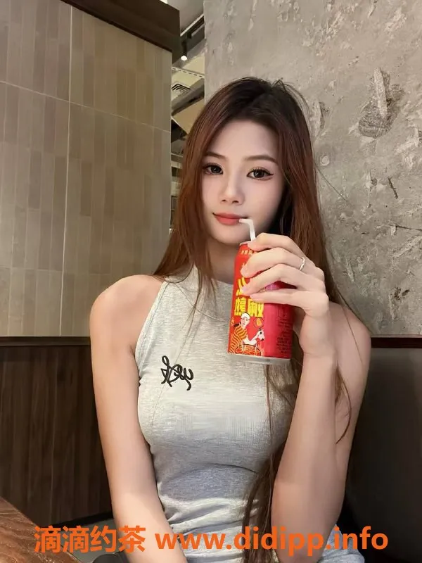 深圳楼凤-宝安兜兜，700元体验鸳鸯浴与69服务