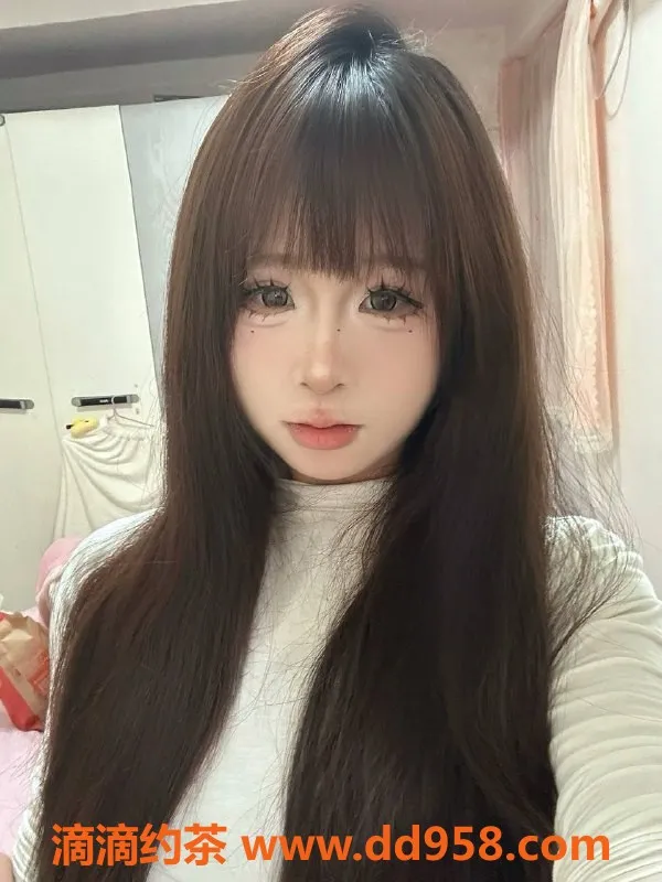 扬州楼凤资源信息,扬州邗江18岁冰冰，颜值9.7，服务超赞
