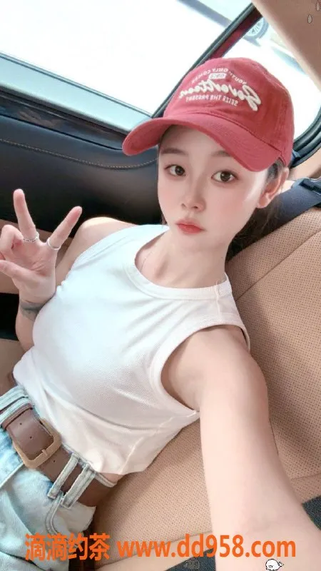 广州楼凤-广州天河卜卜，900起服务，性感迷人