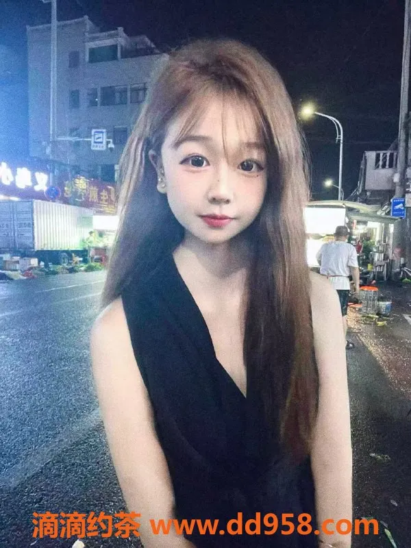 广州楼凤资源信息,新欢，快餐300元，精致制服丝袜服务等你体验！