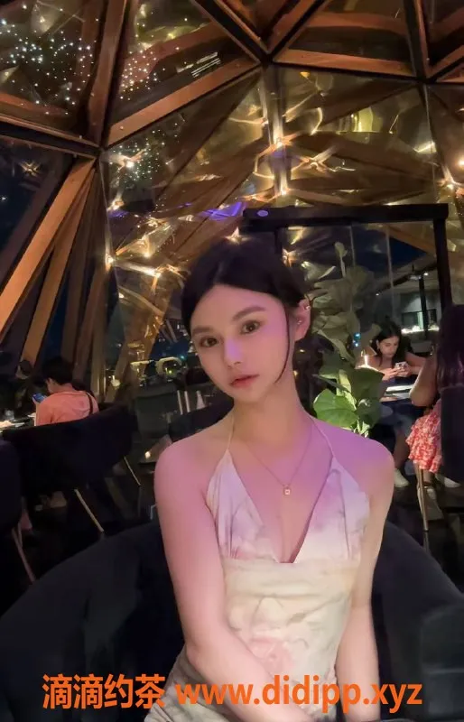 深圳楼凤-深圳罗湖御姐彩虹，800p大型服务