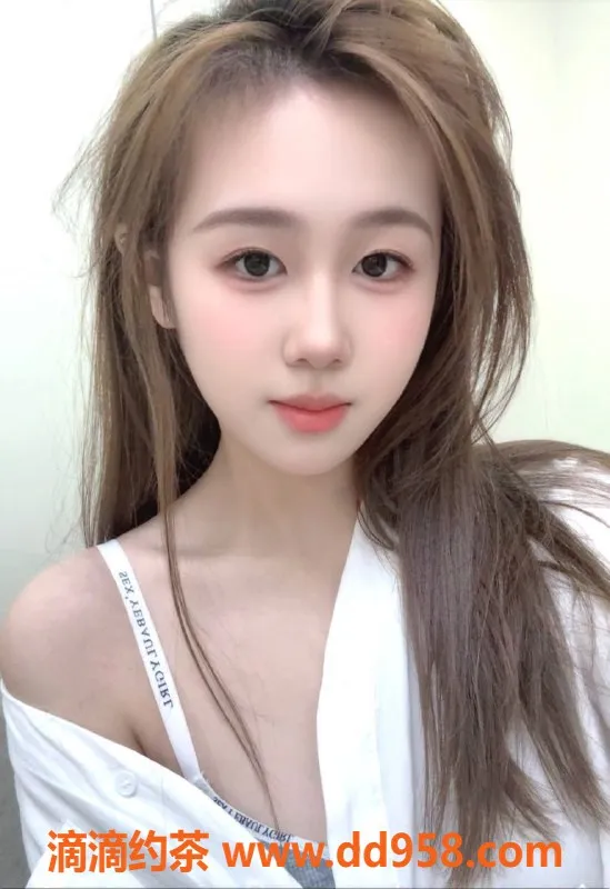 广州楼凤资源信息,广州天河菲儿，800元清新体验，身材出众