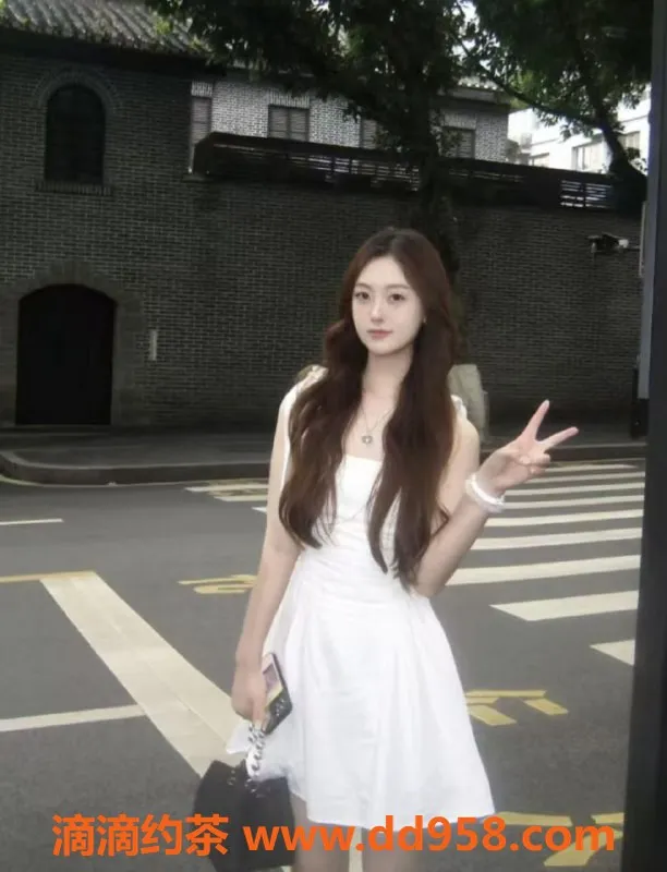 深圳楼凤资源信息,宝安气质美女yy，23岁，身高163，茶水费400起