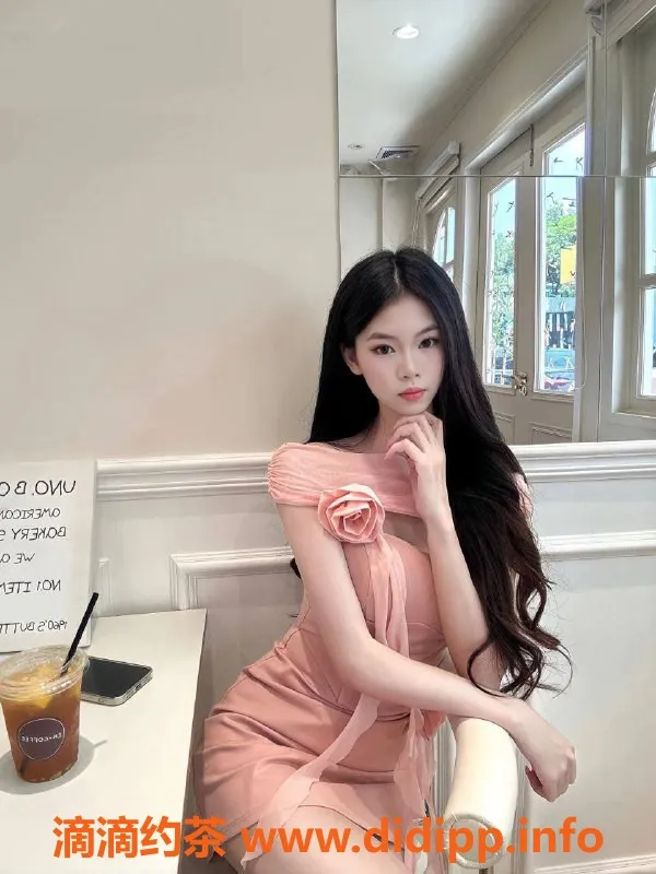 深圳楼凤-福田嫩妹七七，166cm C罩杯，18岁