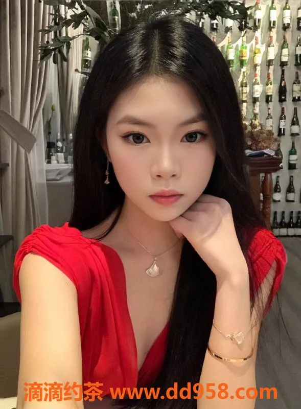 深圳楼凤-福田嫩妹七七，166cm C罩杯，18岁