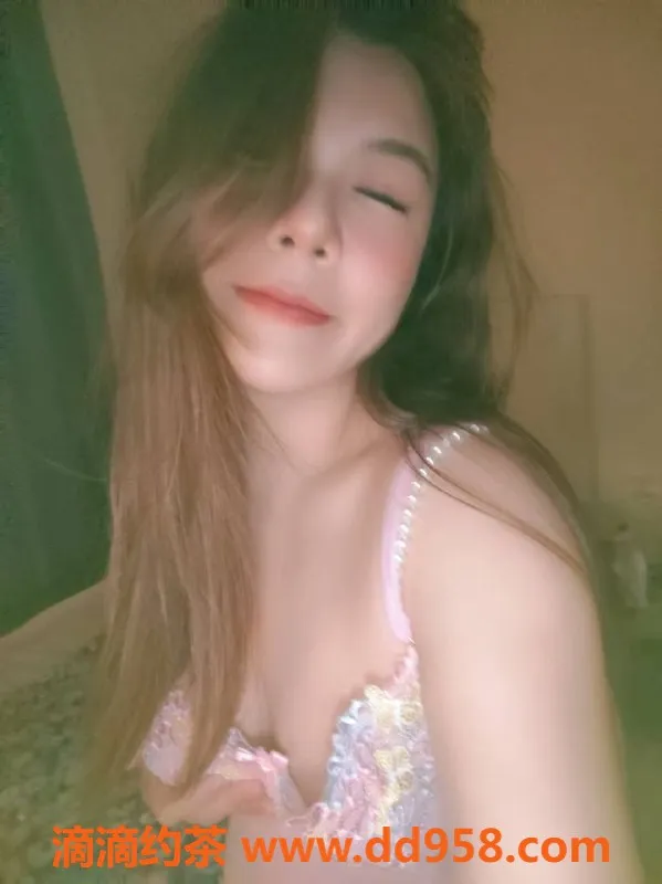 深圳楼凤-福田惠美，茶费1100p，懂你心事的女孩