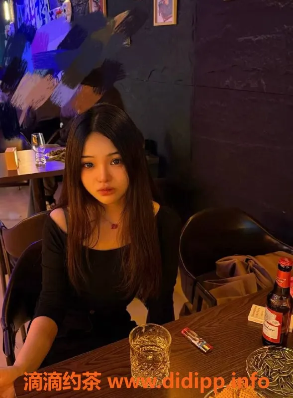 广州楼凤-白云暖暖，800元体验舌吻服务