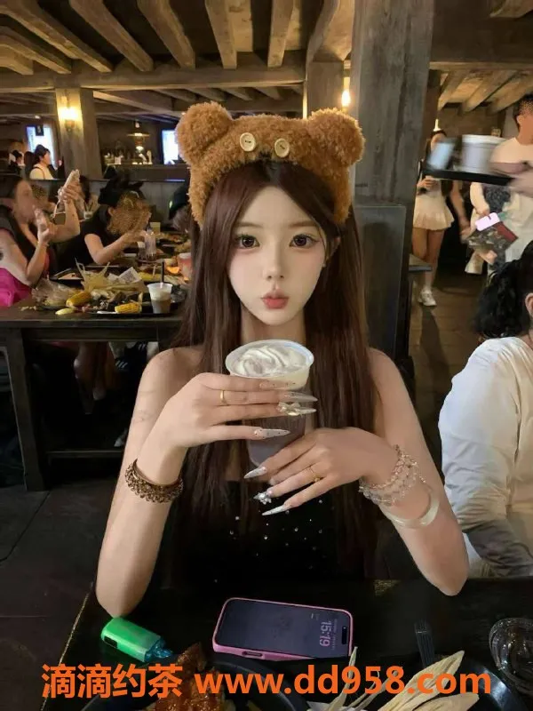 广州上门服务-广州佛山高端外围小美，90分钟1300起