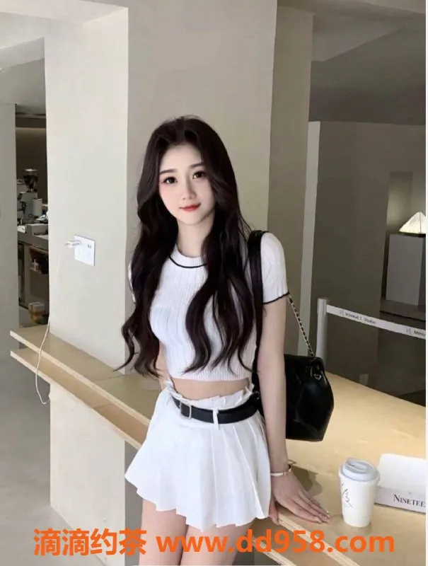 广州楼凤-周菲儿，广州天河美女，600元体验服务