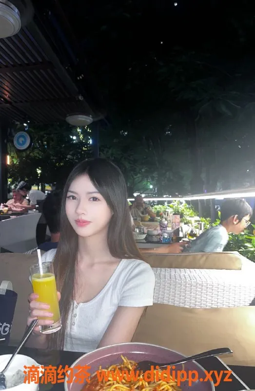 深圳楼凤-南山晨露，1200p完美服务体验