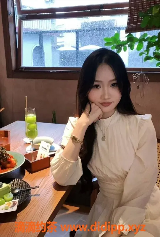 常州楼凤-常州娇娇，25岁166cm美丽少妇，胸围C，服务优质