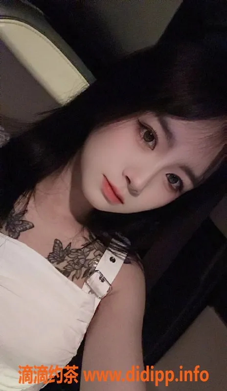 成都楼凤-东大路小艺，18岁163cm，85斤嫩妹服务