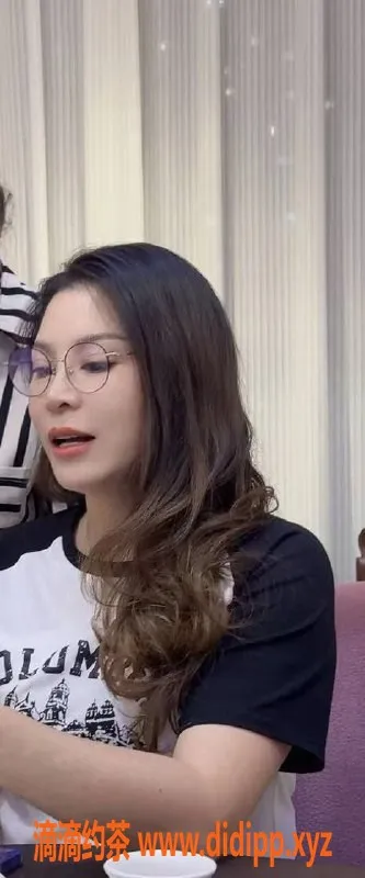 广州楼凤-白云贝儿，500元私密服务，熟女魅力