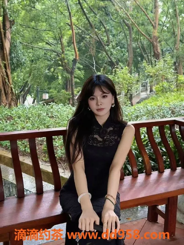 深圳楼凤-龙华晨晨，1000元鸳鸯浴等多项服务