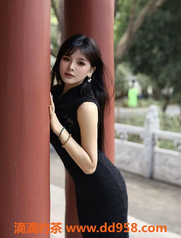 深圳楼凤-龙华晨晨，1000元鸳鸯浴等多项服务