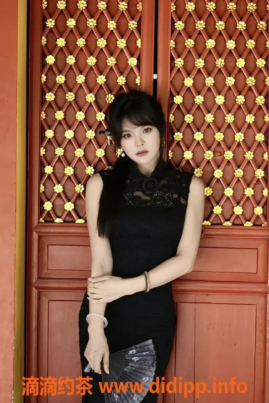 深圳楼凤-龙华晨晨，1000元鸳鸯浴等多项服务