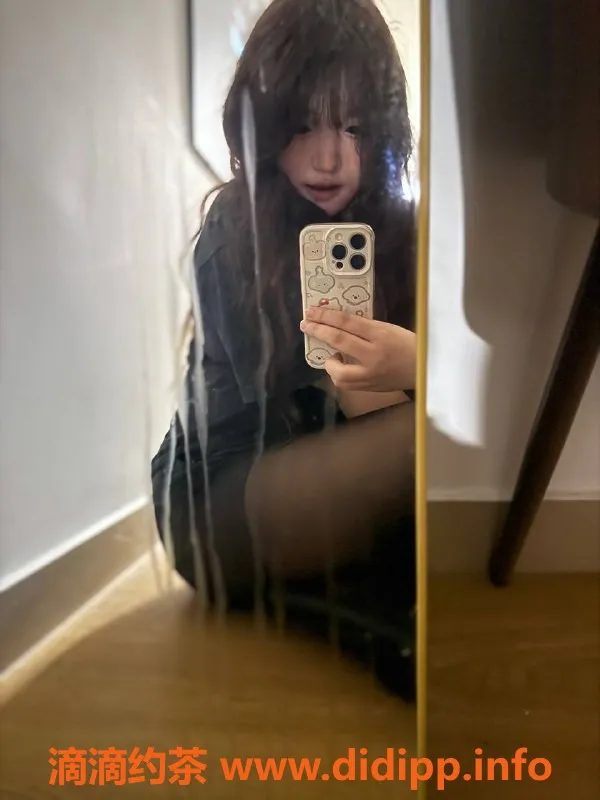 深圳楼凤-宝安kk，700p嫩妹SM体验，热情舌吻等你来享受！