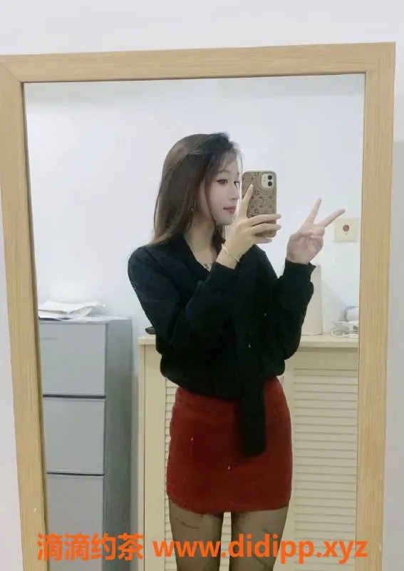 深圳楼凤资源信息,坂田嫩妹小敏，长腿舌吻，1000P