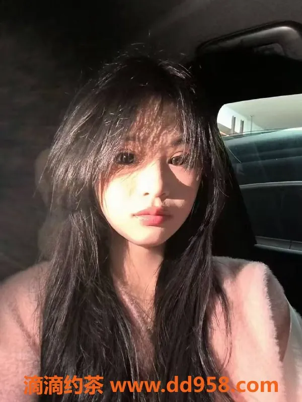 常州楼凤-常州静静，20岁，身高163，胸围C，服务超赞！