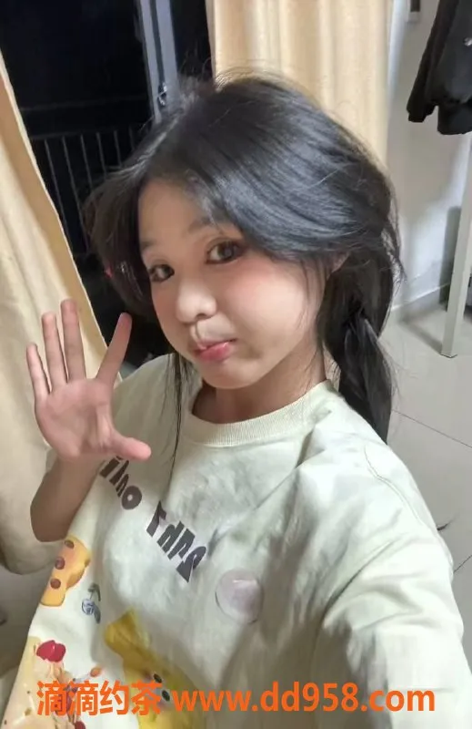 常州楼凤资源信息,常州静静，20岁，身高163，胸围C，服务超赞！