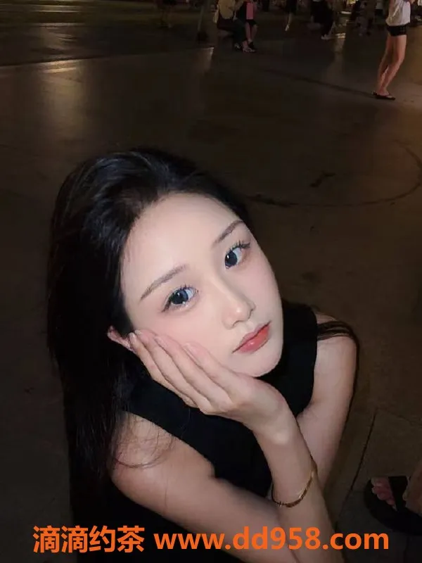 深圳楼凤-南山嫩妹兔兔，服务多样，800起