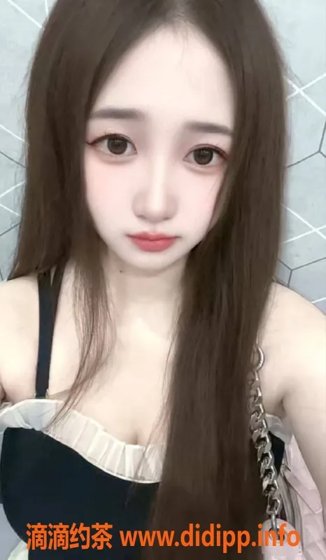 成都楼凤-武侯区小O，身材出众，服务一流