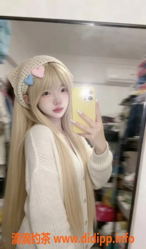 深圳楼凤-宝安宝宝 性感萝莉 1068起 舌吻六九服务