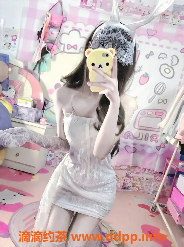 深圳楼凤-宝安宝宝 性感萝莉 1068起 舌吻六九服务