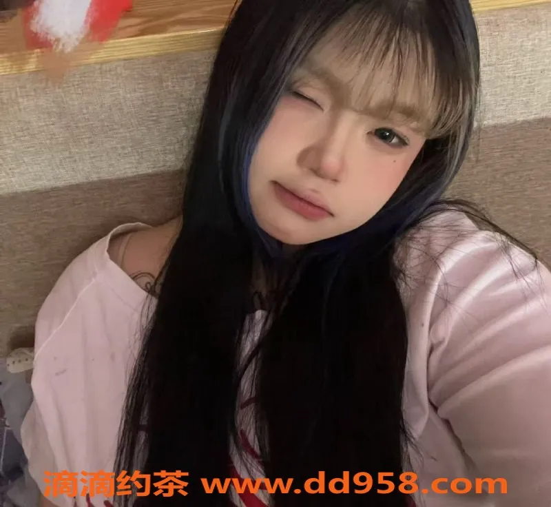 成都楼凤-武侯区小雪，18岁，163cm，60kg，服务超赞