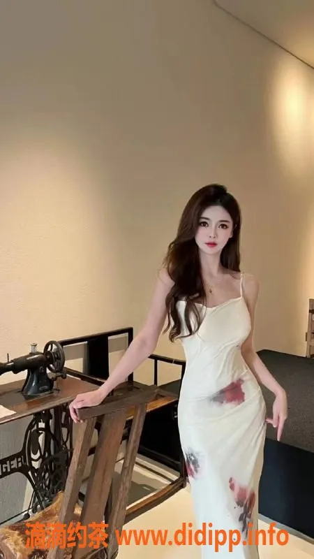 广州楼凤-白云甜甜，600元畅享夜课与69服务