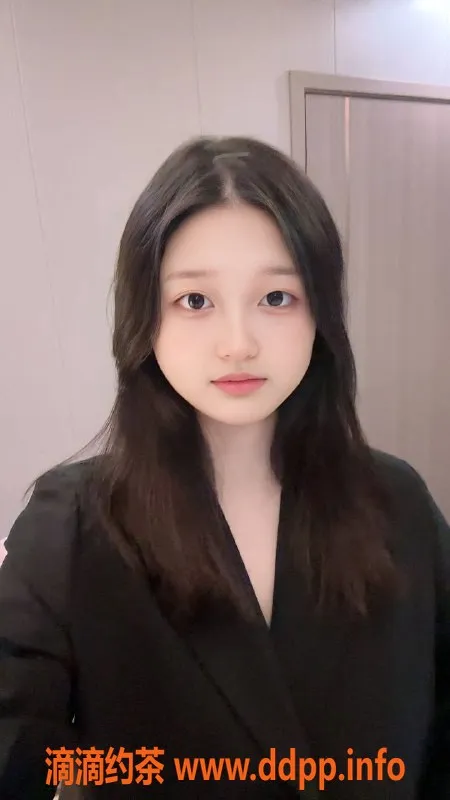 广州楼凤-番禺福宝，700元嫩妹，包时服务体验