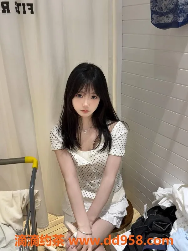 深圳上门服务-乔妹 164cm 96斤 C+ 乖巧听话，服务优质
