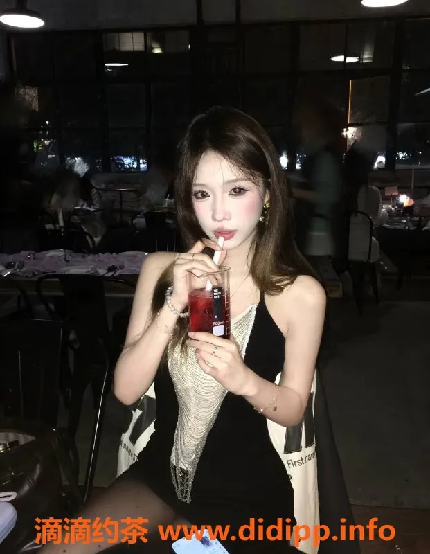 嘉兴楼凤资源信息,嘉兴小啵 171高、97重 御姐服务超爽