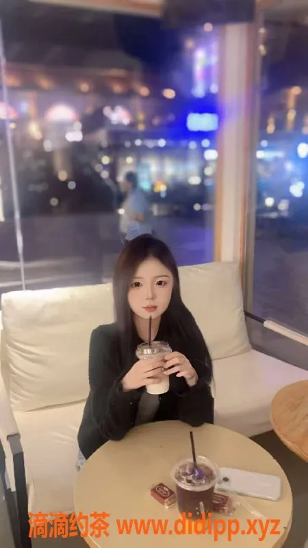 广州楼凤-金沙州嫩妹乐乐，享受舌吻与六九服务