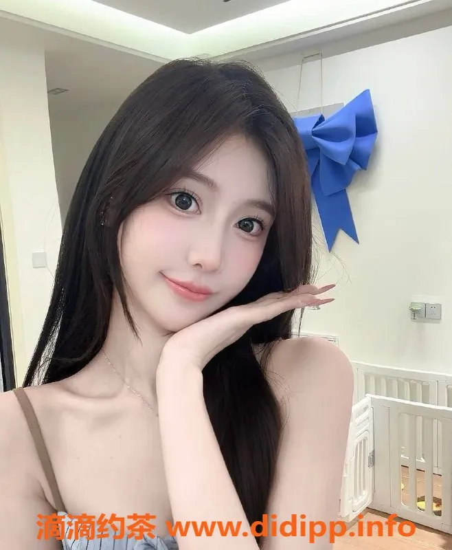 深圳楼凤-福田嫩妹诗诗，1300元体验双向服务