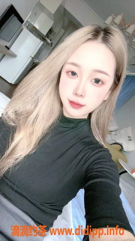 中山楼凤-西区小美，23岁，32C豪华服务，课时500元起